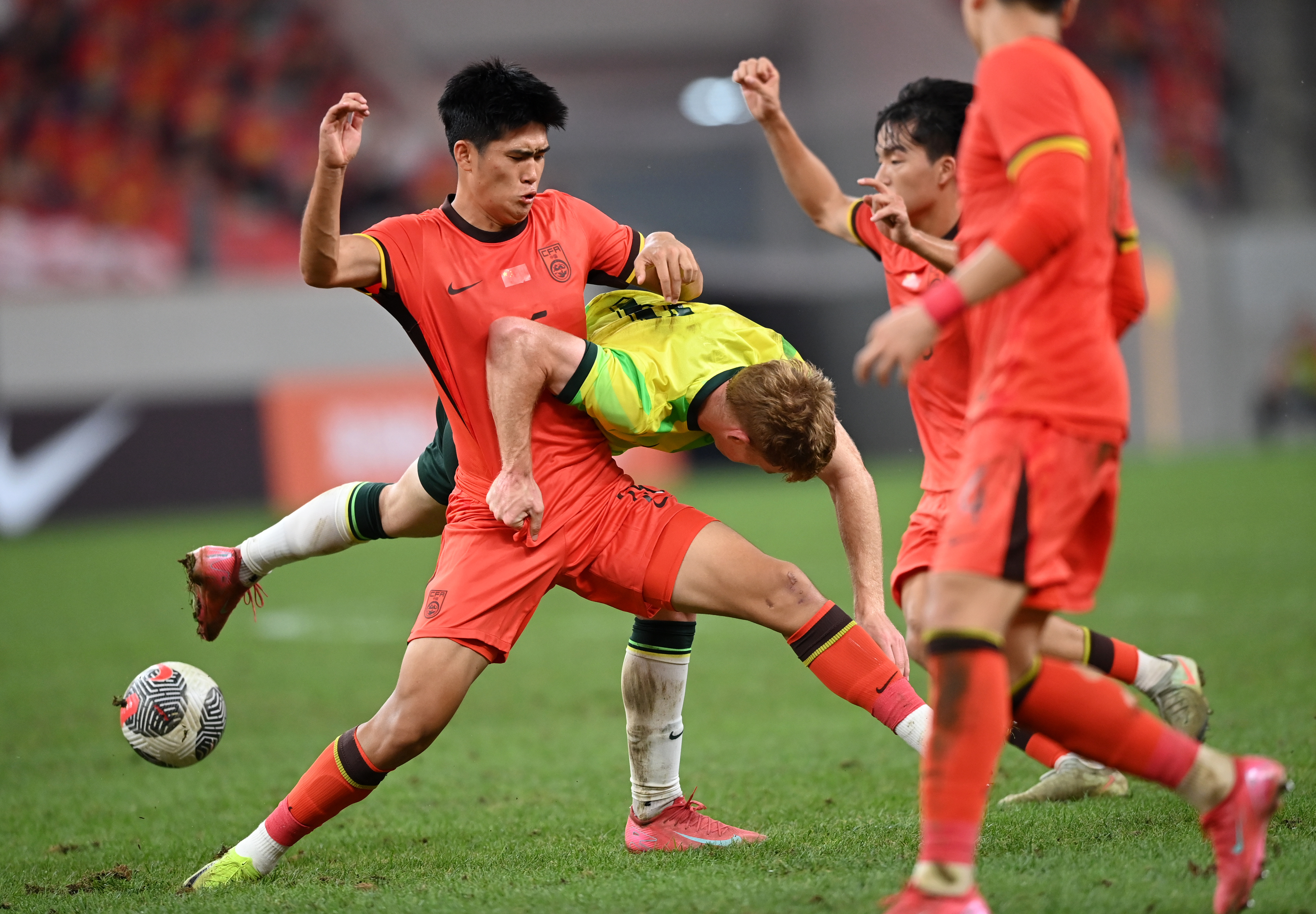 亚洲足球俱乐部联赛中的荣耀之战(亚洲足球俱乐部联赛中的荣耀之战是什么)