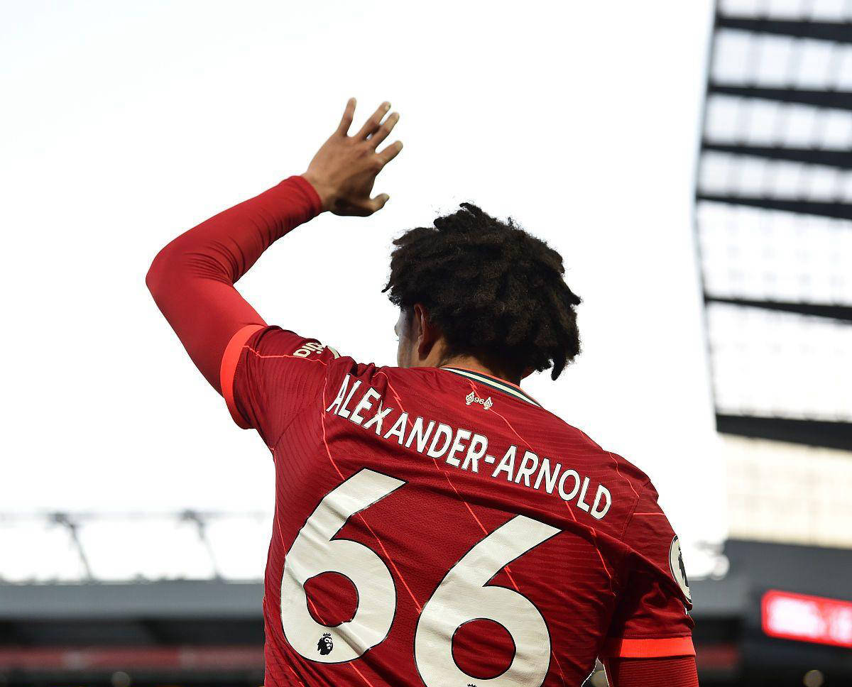 包含利物浦客场告捷伯恩利，拿下近期第三场胜利！的词条